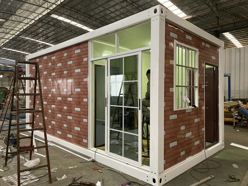 Glass Curtain Wall Steel Structure Prefabricated Container Home