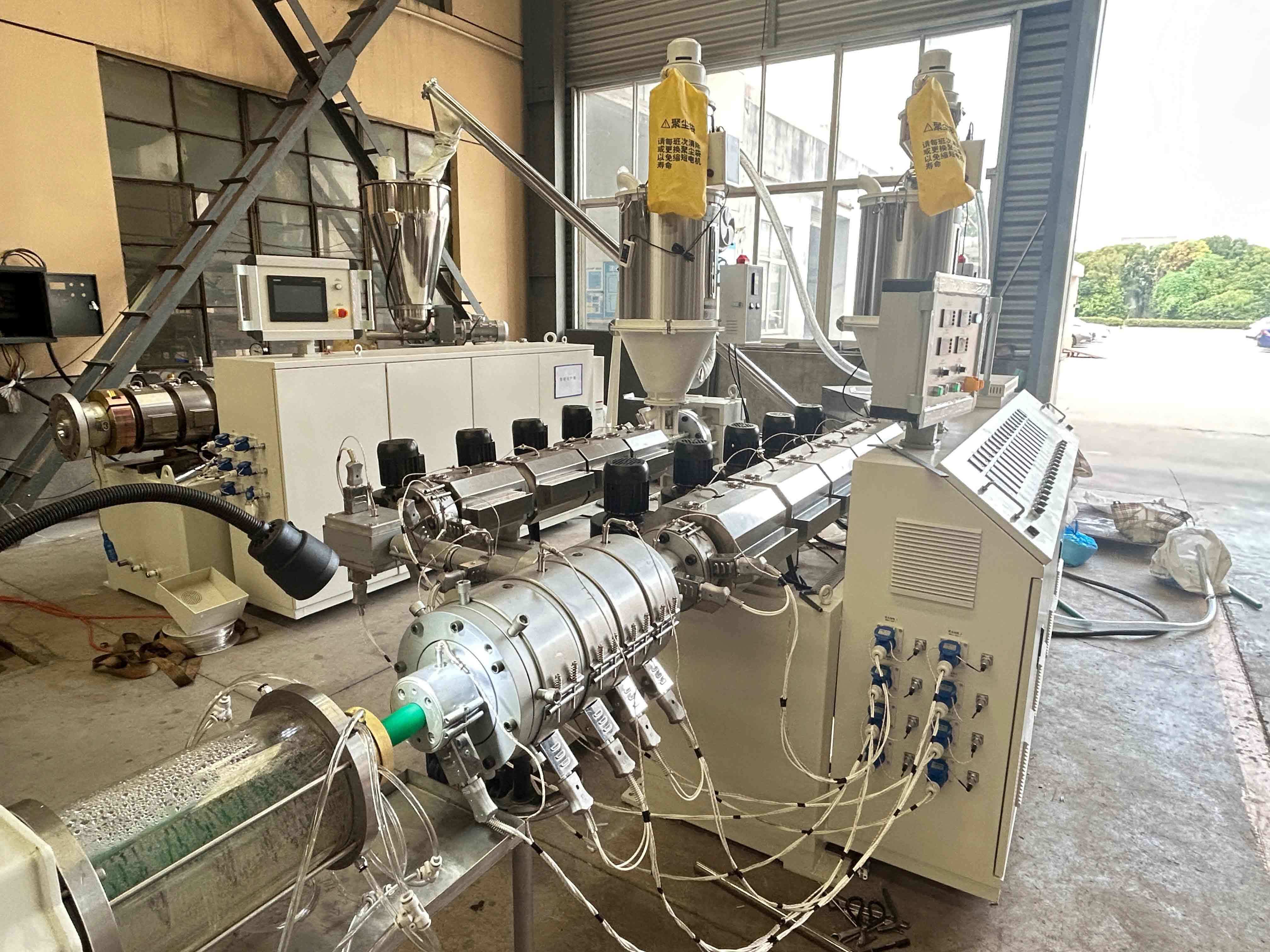 Plastic PPR Agricultural Drip Lrrigationhose/Conduit /Garden Hose/Corrugation/Layflat Tube Pipe Manufacturing Extrusion Making Machine
