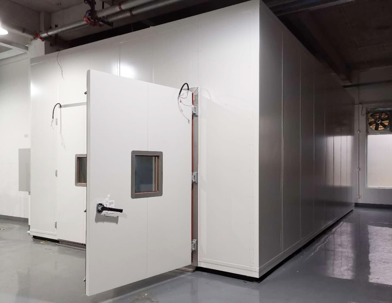 Compressor Walk In Temperature Chamber 200CM3 -20 To +85 ℃