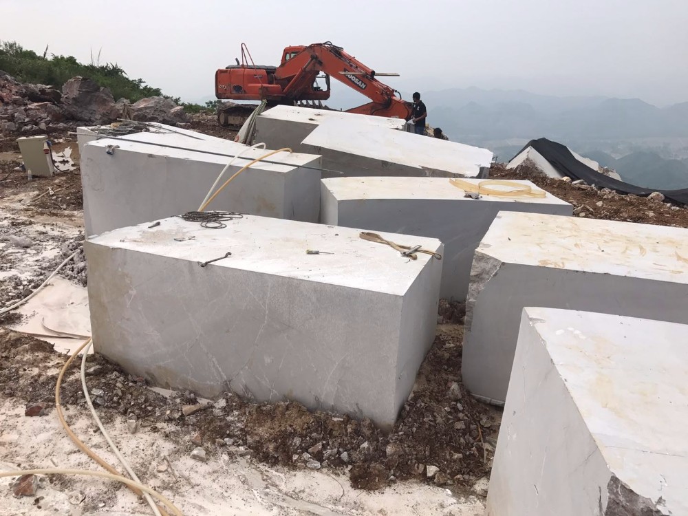 China Building Decoration polished Light Emperador marble slabs