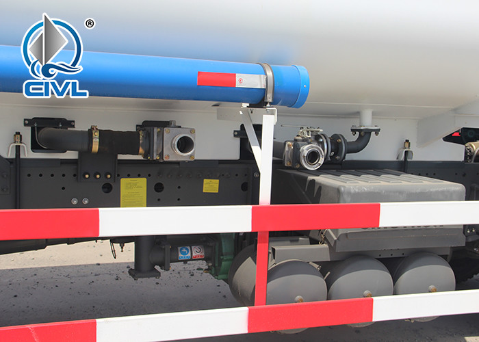 12000L Manual Water Truck With Sinotruk 4x2 Chassis With Front Spray And Rear Spread Sprinkler