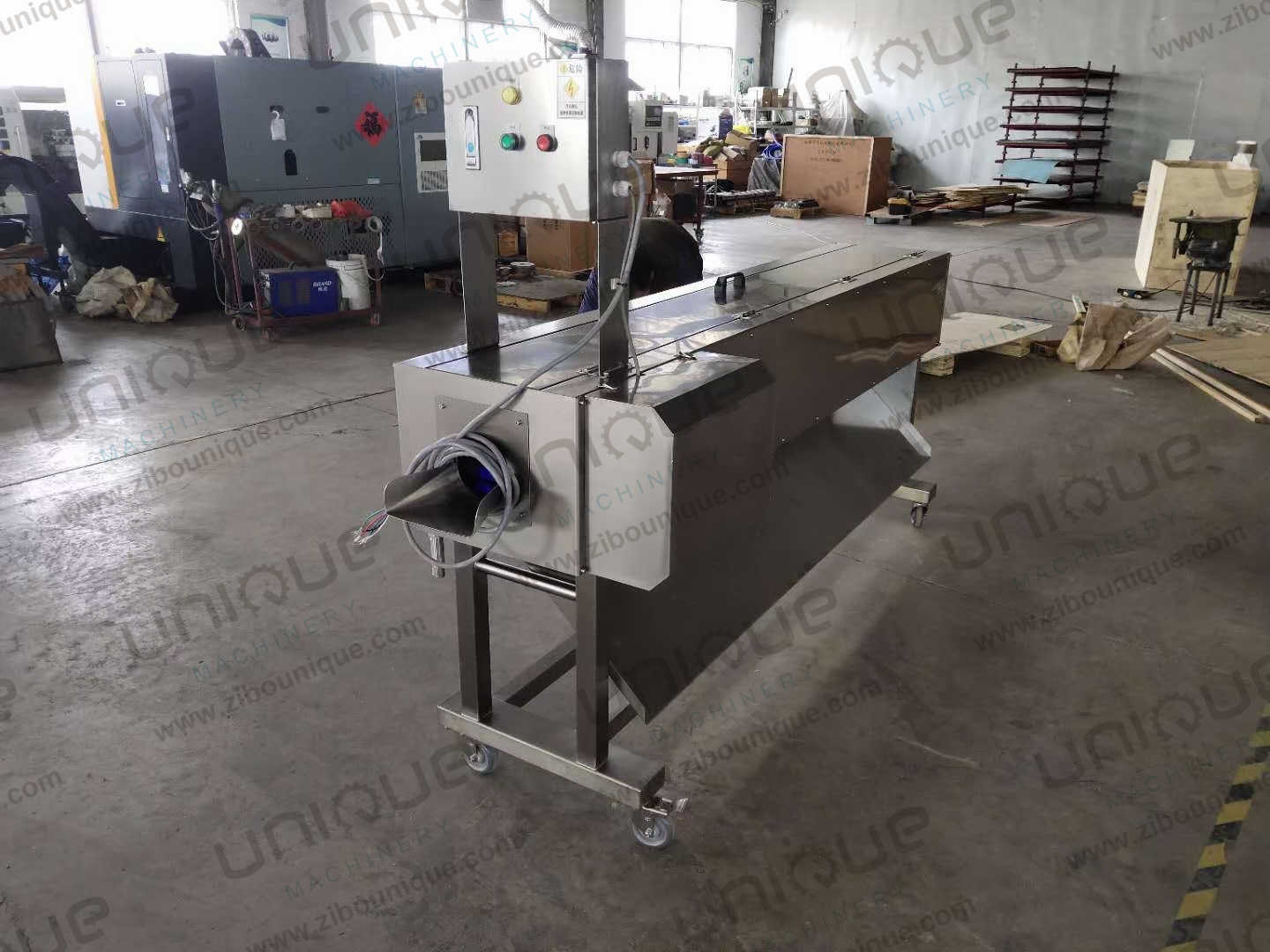Mooli Peeler Automatic Peeling Machine for Food Processing Industries and Daikon Radish