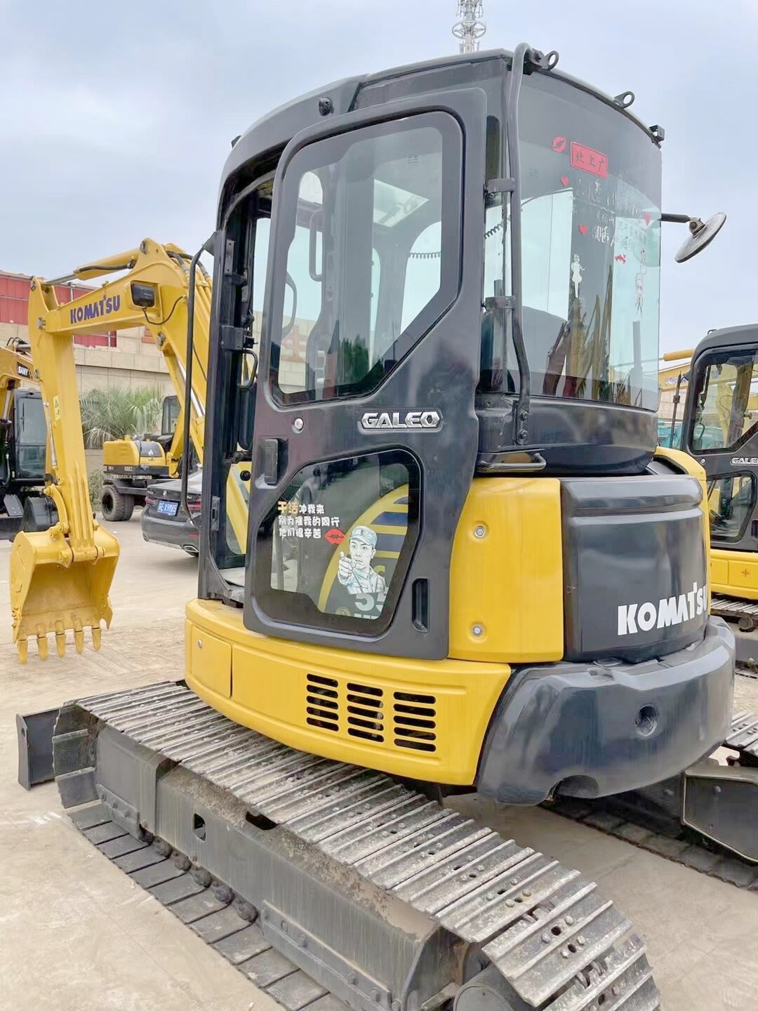Secondhand Excavator Komatsu PC55MR Small Excavator with Original Hydraulic Valve
