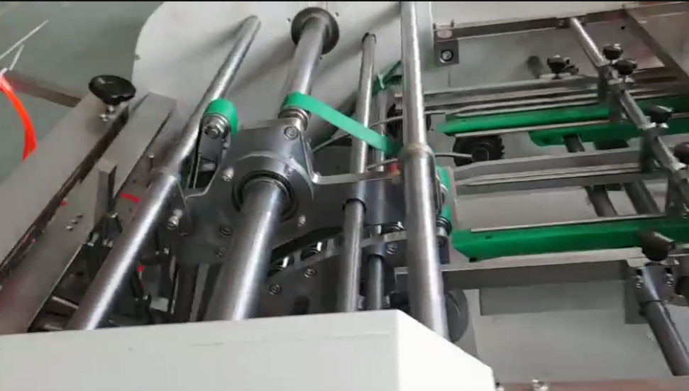 Paper Take Away Automatic Lunch Box Production Line Servo Motor 150pcs/Min