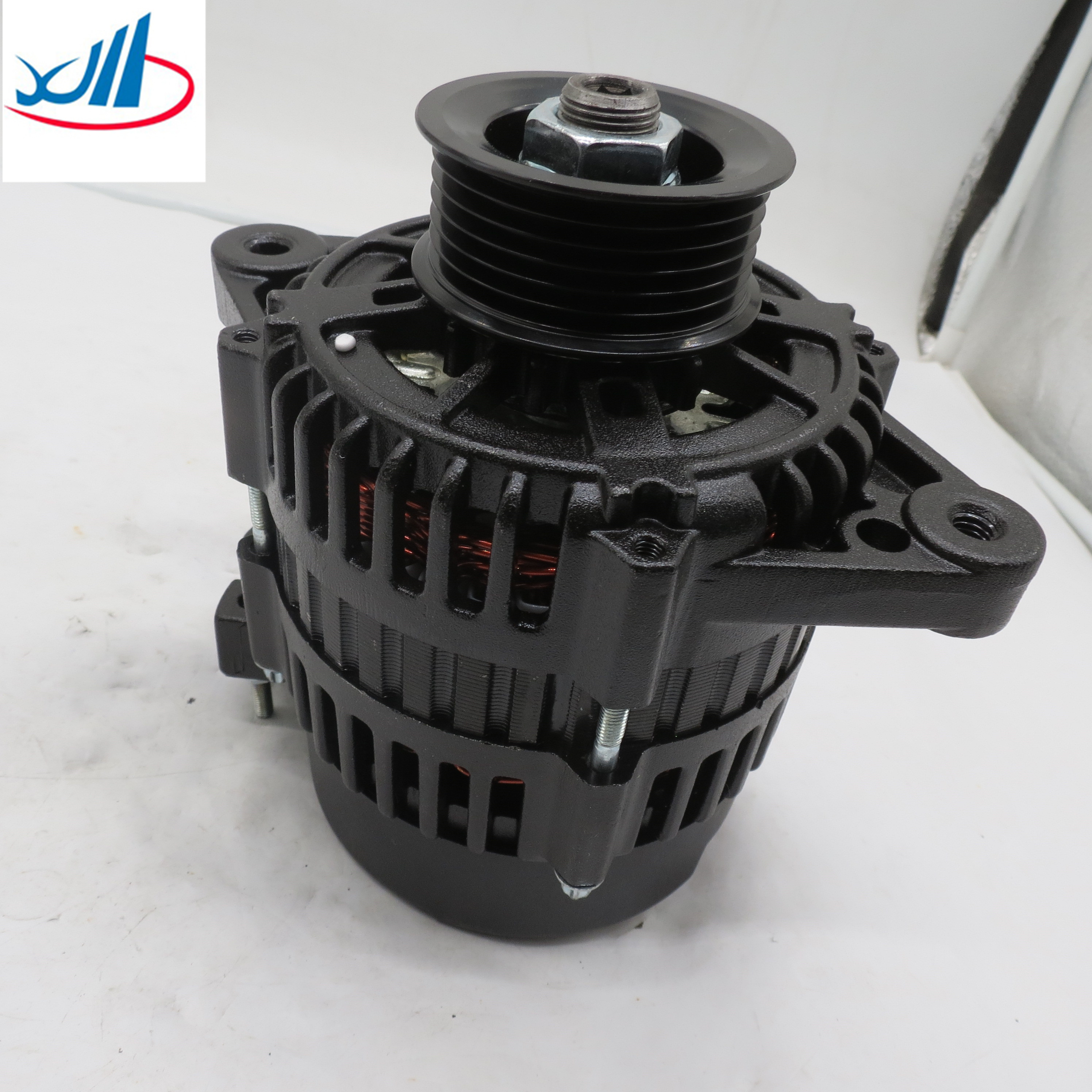 Liugong Truck Spare Parts Alternator 12V 70A 33001243