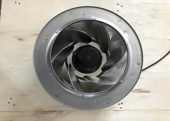 Free Standing Heat Dissipation Fan EC Brushless External Rotor Motor