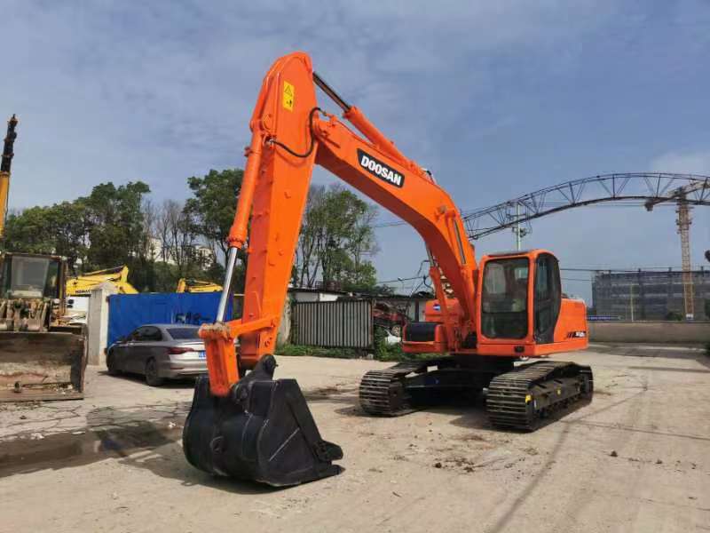 Low Working Hours Guaranteed Doosan DX225 DX225LC Crawler Excavator with 115KW Engine