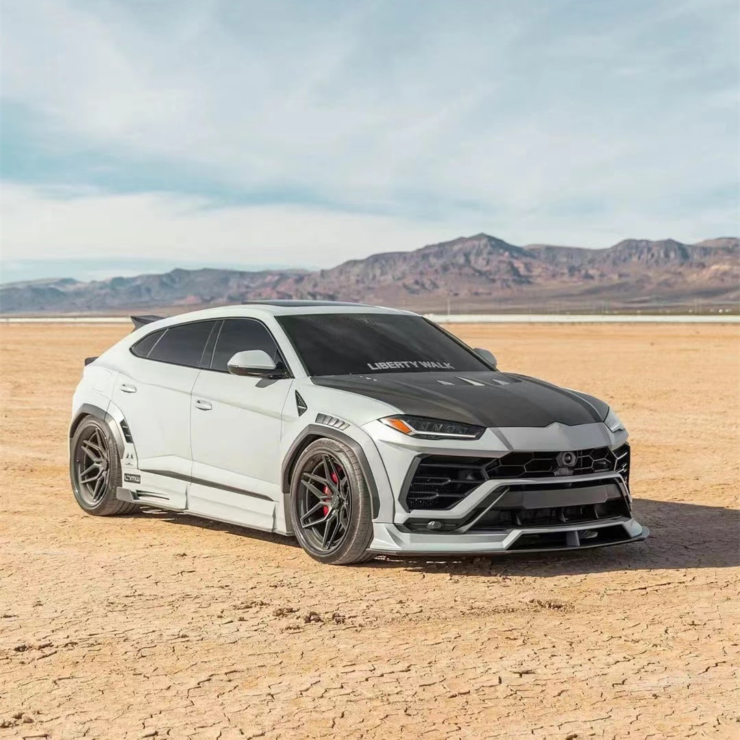 LB Style Wide-body Kit for Lamborghini URUS Carbon Fiber Body Kit Urus Carbon Fiber Front Lip Diffuser Spoiler Wide-body Kit