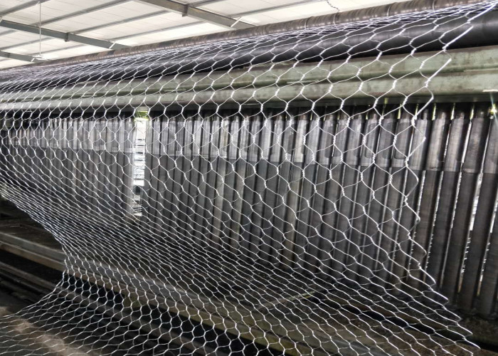 Hexagonal wove cage 8x12cm Galvanised Gabion Baskets