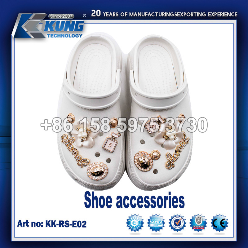 Decorative Lightweight Plastic Shoe Charms , Multipurpose Shoe Buckles Custom