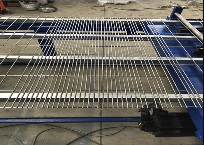 High Efficiency 3D Reinforcing Fence Mesh Welding Machine Heavy Duty