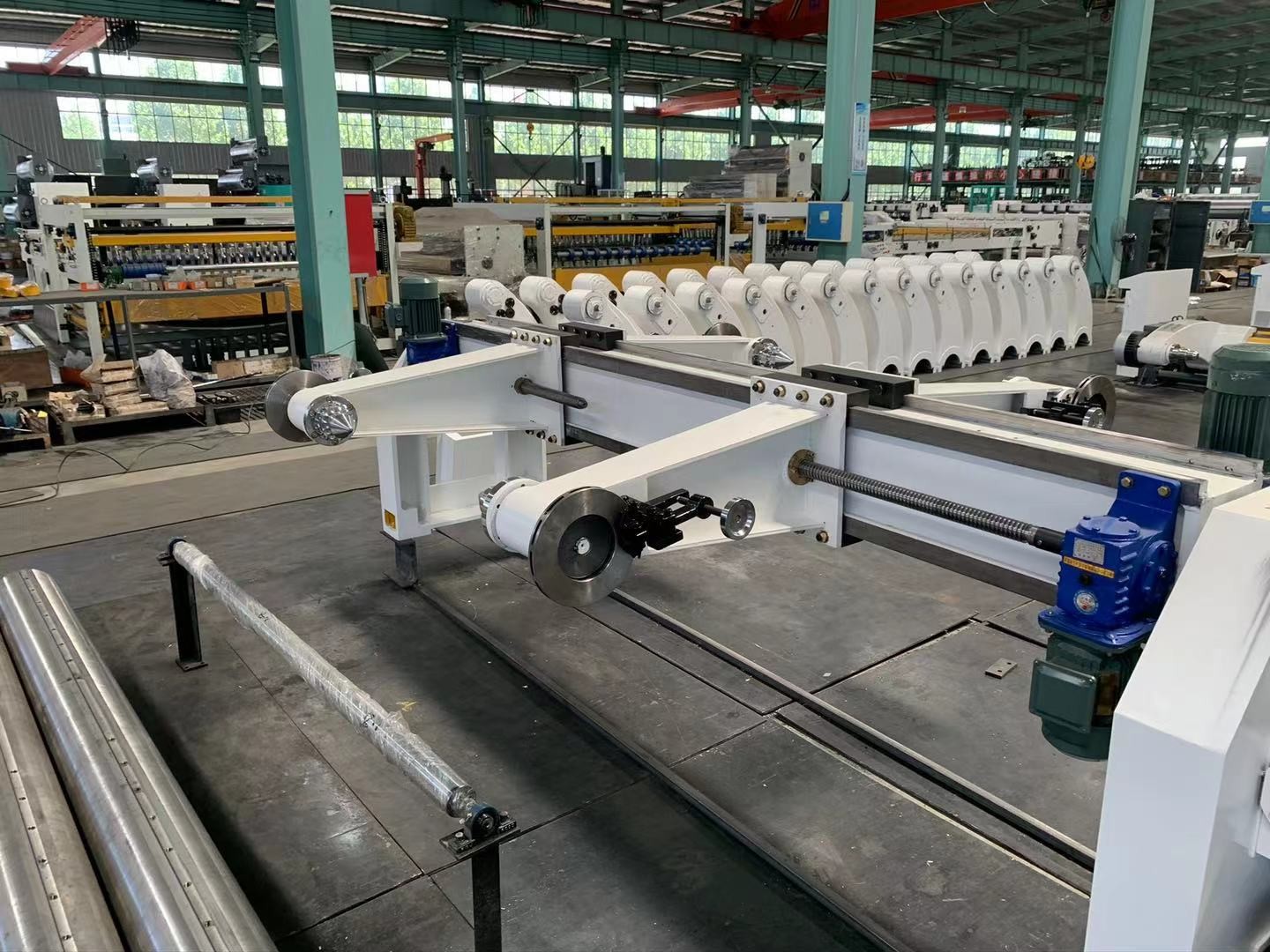 Corrugated Board Paper Reel Stand 3 Tons Kraft Paper Holder Feeding