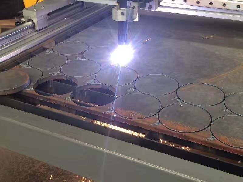 1500X3000mm ligth CNC plasma cutting table; Entry Level CNC plasma Cutting Machine;Portable CNC plasm cutter 4feet*8feet