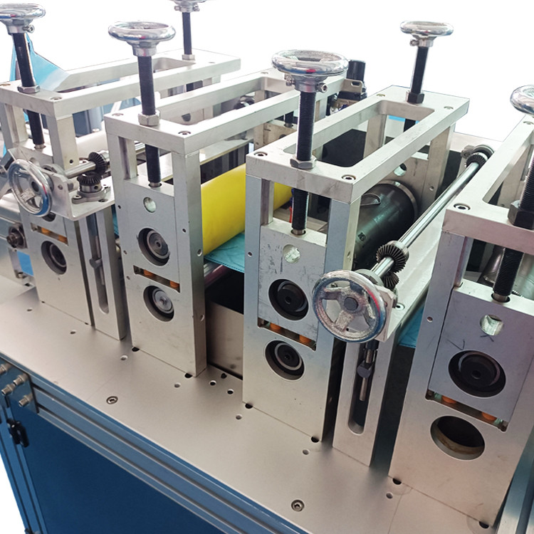 7000W 300pcs / Min 3D Disposable Civilian Mask Machine
