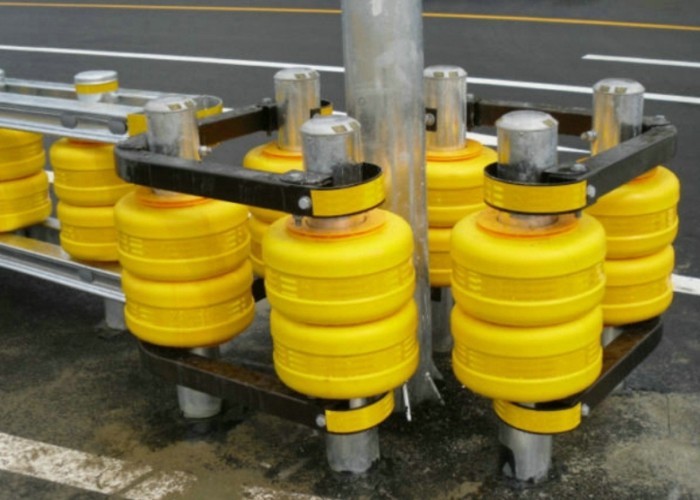 Tunnel Portal Roller Crash Barrier , Guardrail Safety Rolling Guard Barrier