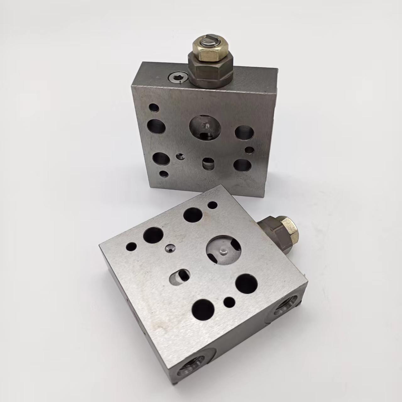 Komatsu PC200-6 Excavator Compression Relief Valve 702-21-09147