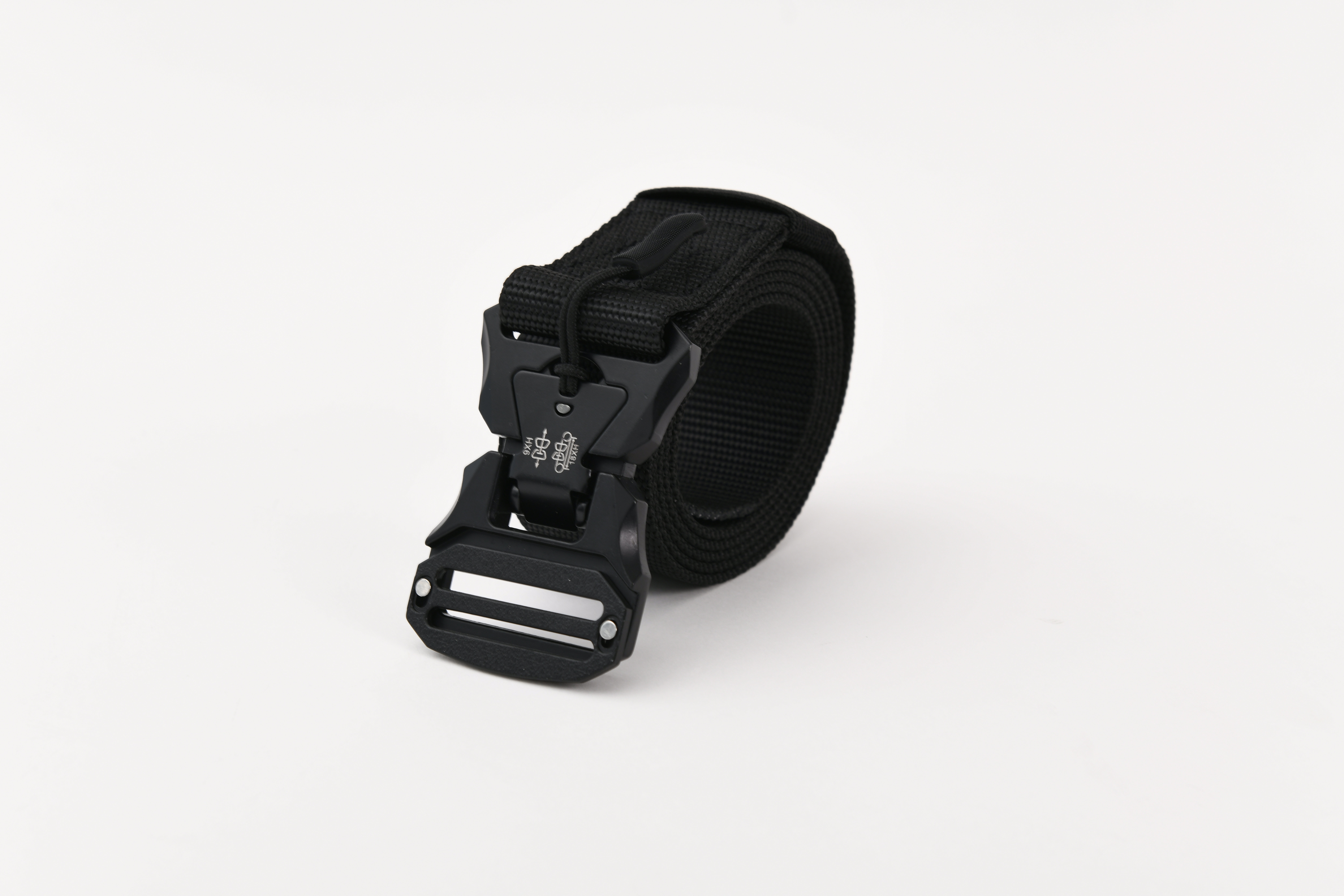 EDC Polyester Quick Release 0.3kg Outdoor Tactical Gear Belt With Magnetic Zinc Alloy Buckle