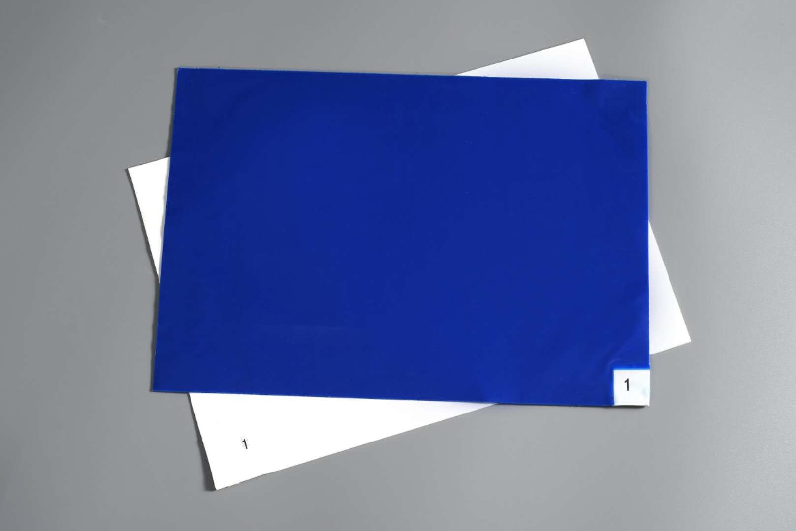 Tacky Mats for Contamination Control blue mat used in Cleanroom