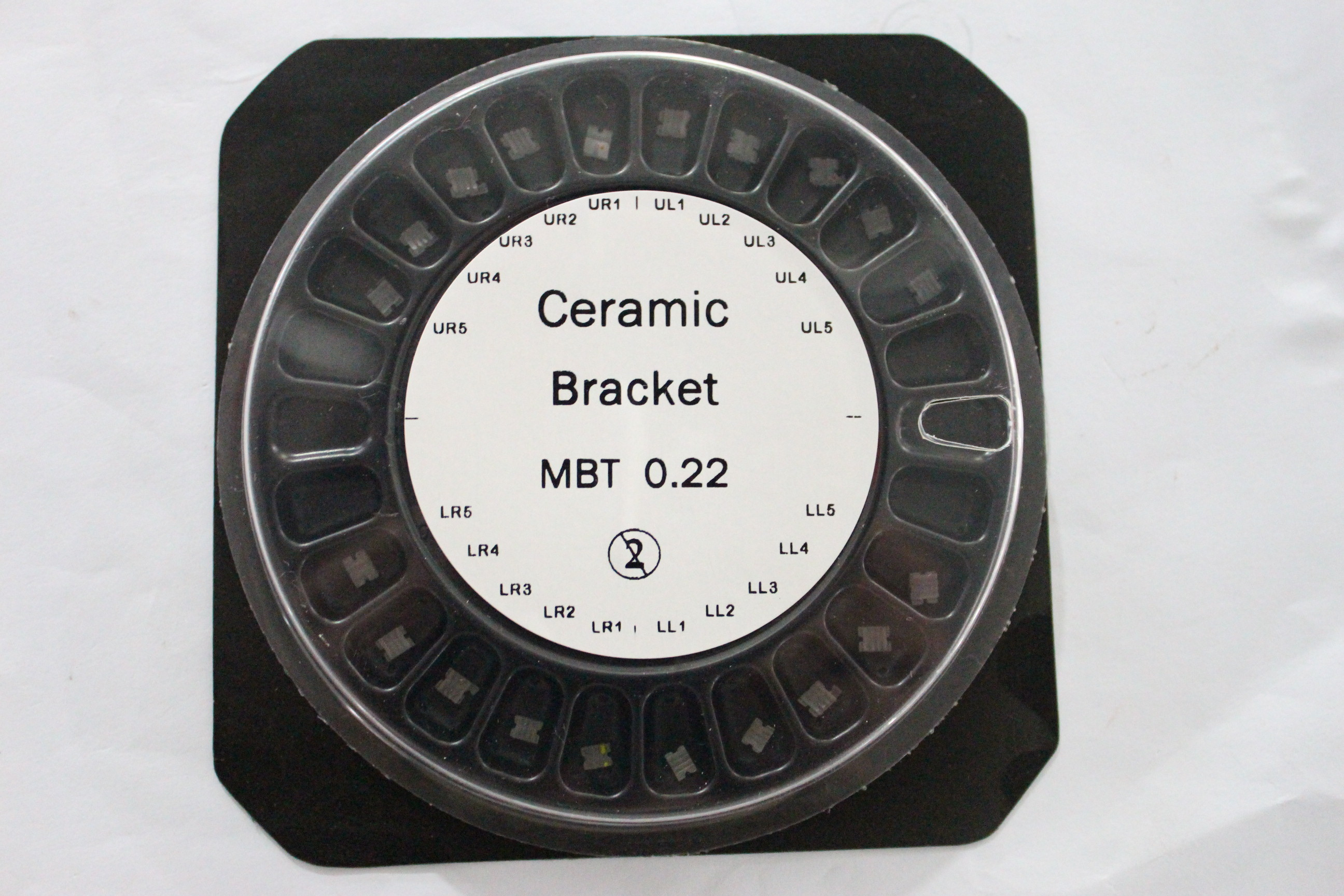 Simple Operation Ceramic Ortho Brackets , Comfortable Feeling Ceramic Brackets Braces