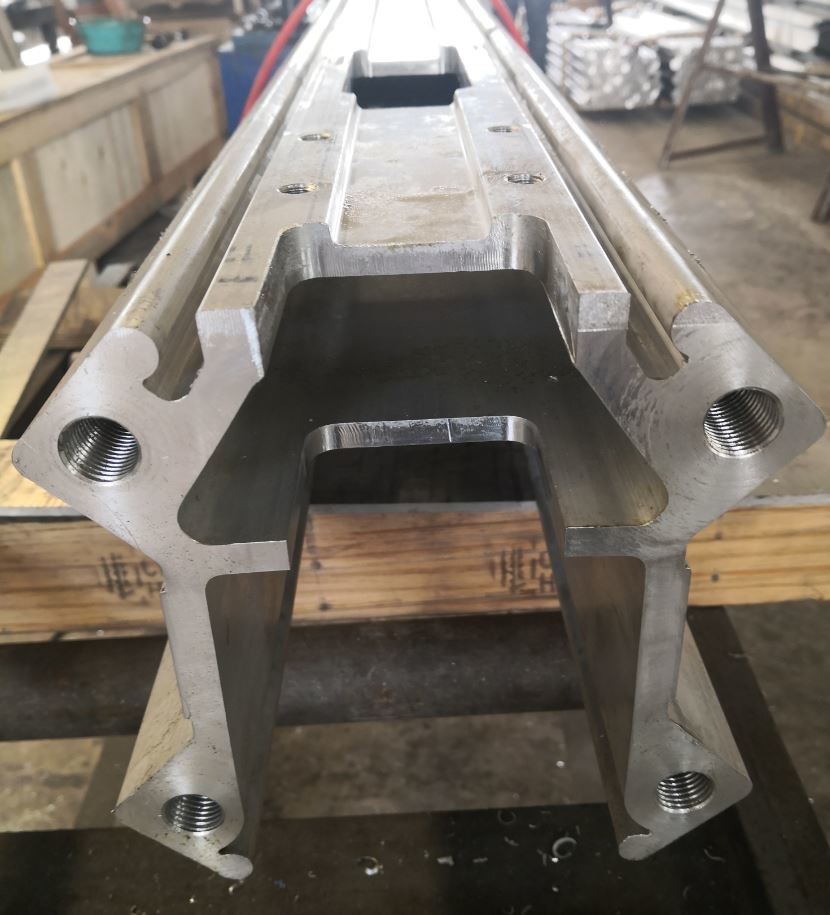 Machined 7.2m Long Aluminium Extruded Profiles 7020 T6