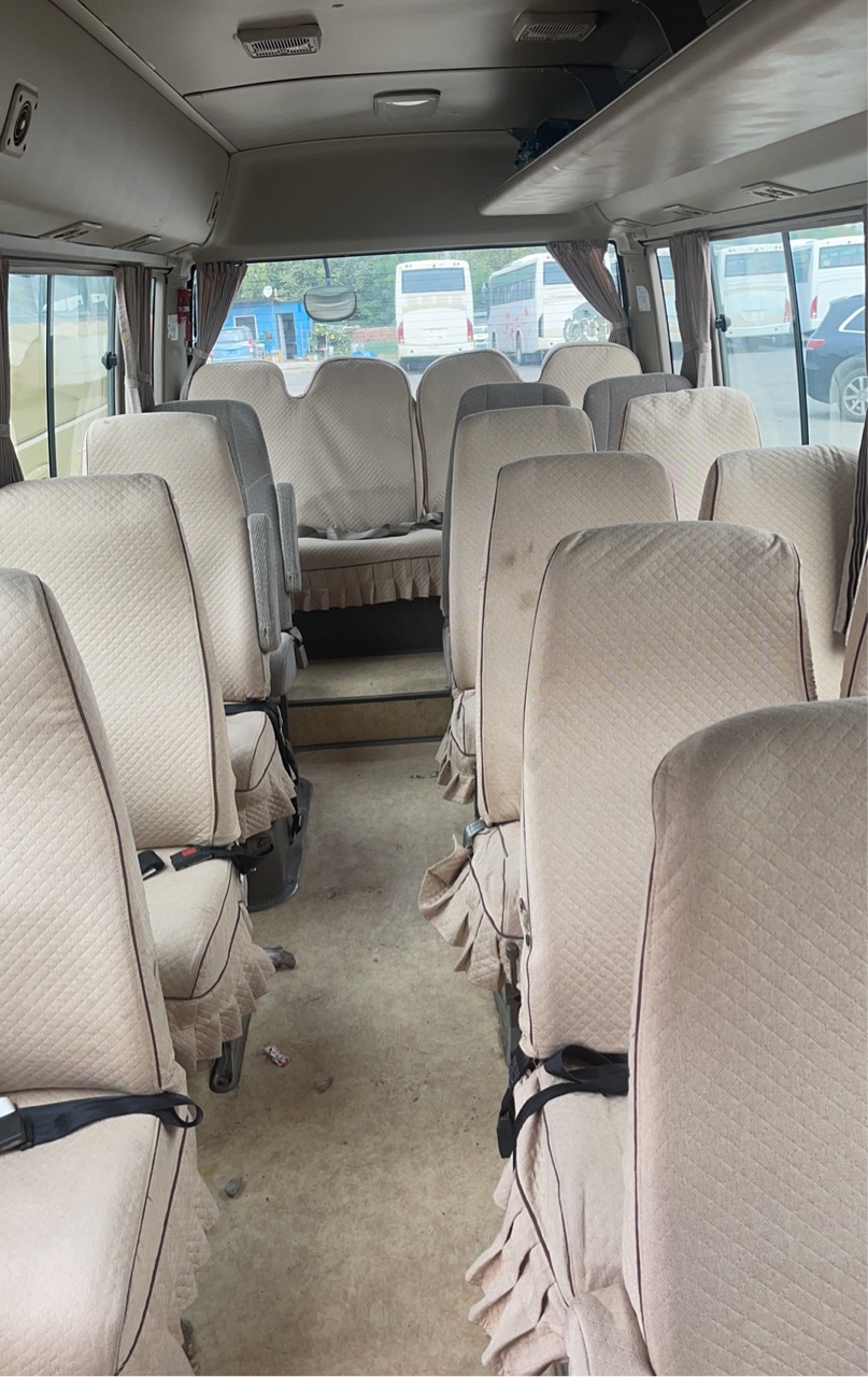 Good Condition LHD Diesel Coaster Bus with 2.4T Displacement and 19 Seat Capacity