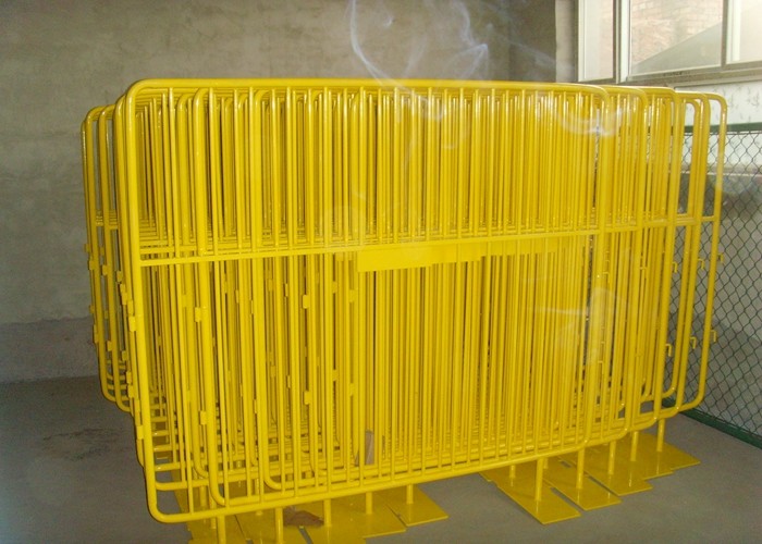 Road Safety Pedestrian Control Barriers For Fairs / Carnivals / Festivals