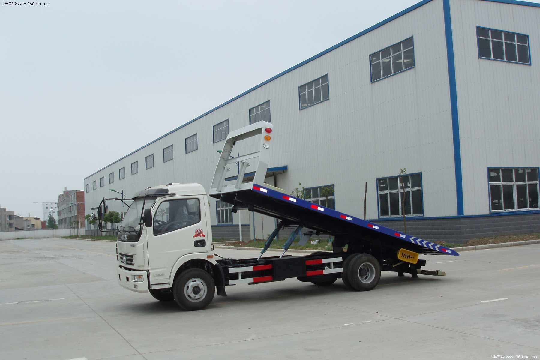 Wrecker Towing Truck 4*2 Drive Special Purpose Truck 3ton A/C Optional