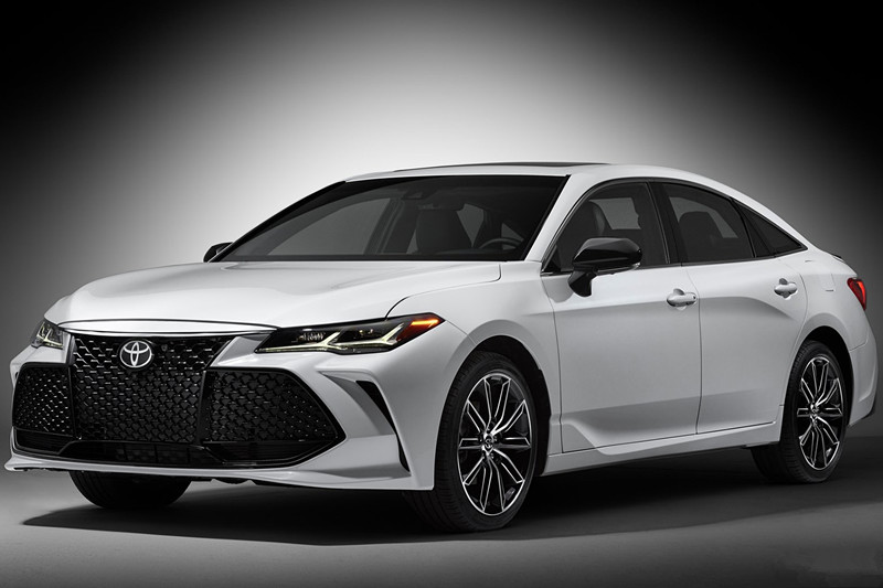 TO-YOTA Avalon 2.0L Petrol Cars with Big Space and Electric Steering System Made