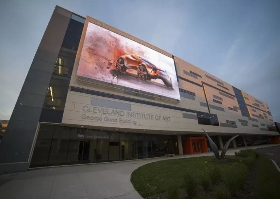 High Transparency P15.625 Outdoor Led Curtain Display For Media Facade Advertising
