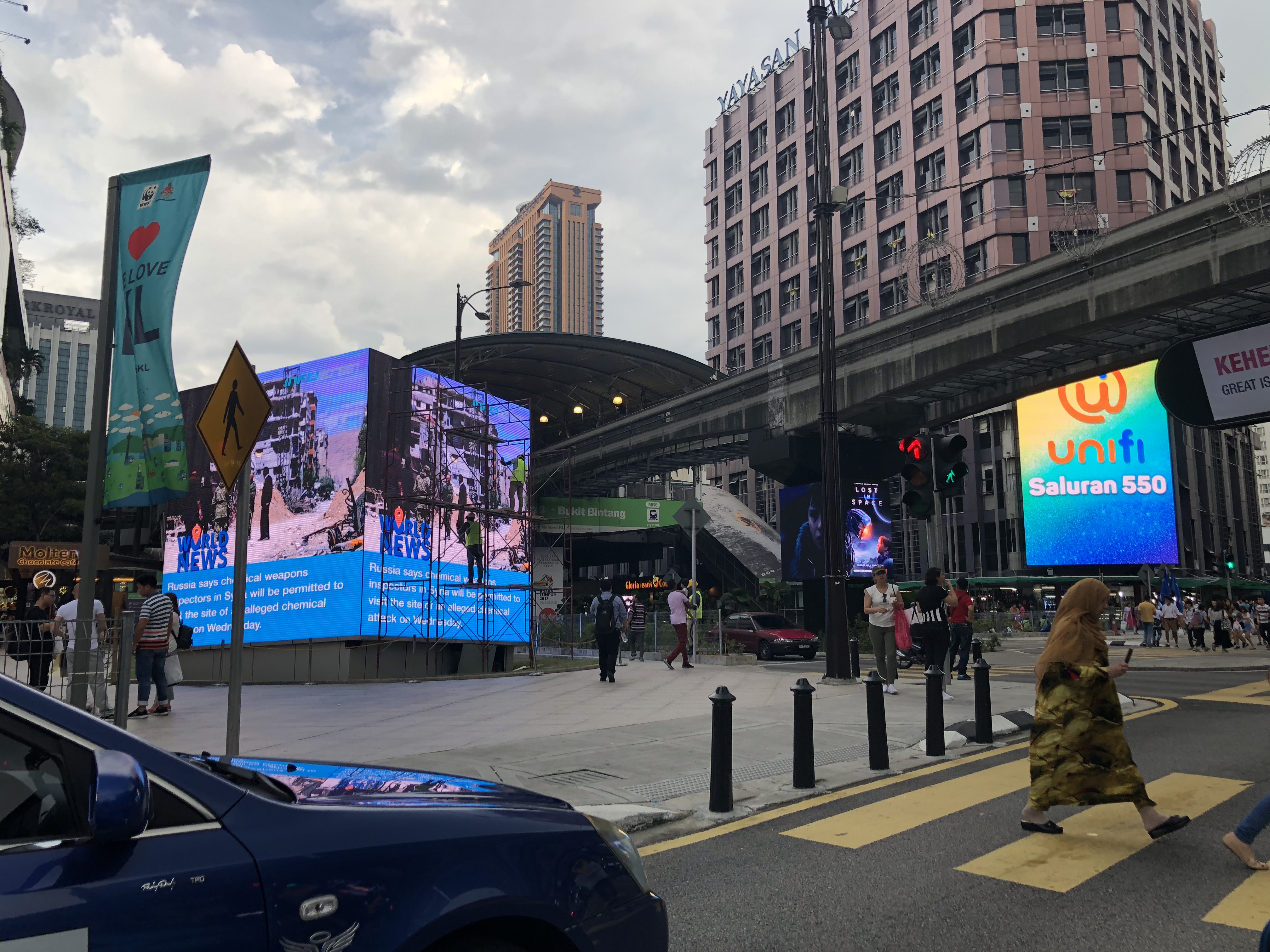 King Visionled Outdoor LED Screen p5 P4 Led Double Sided Led Advertising Screen
