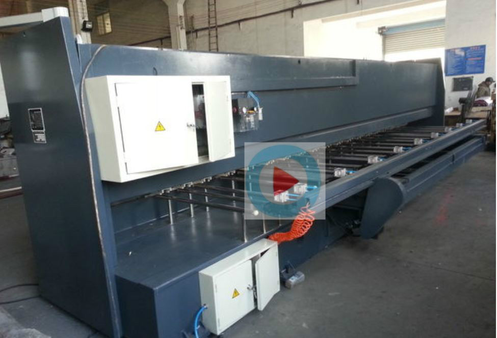 Stanless Steel CNC V Grooving Machine Foot Pedal Notching 6100mm Long Workpiece