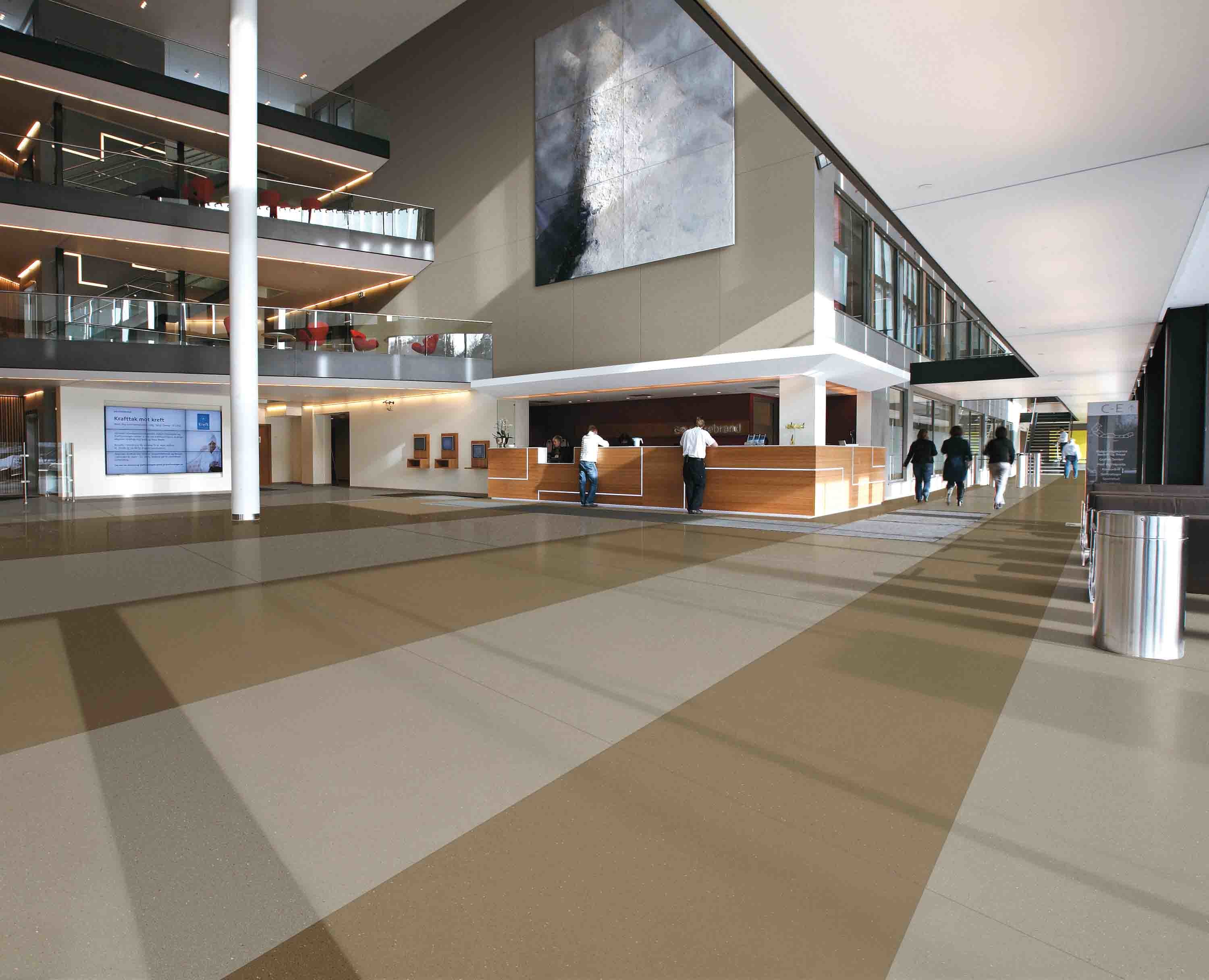 Extra Large Polished Brown 1600x3200mm Thin Porcelain Tiles