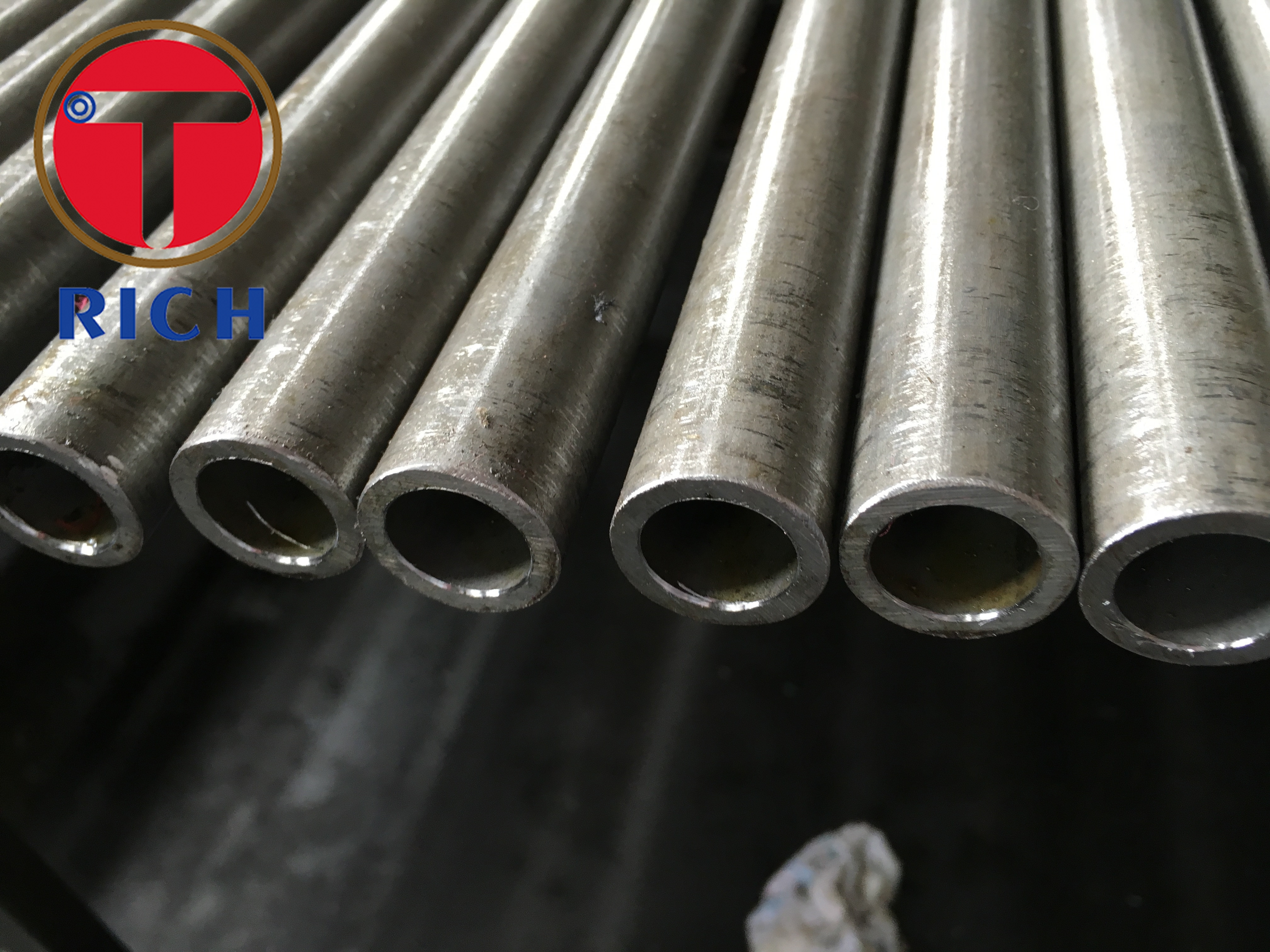 20CrNiMo GCr15 OD 114mm Bearing Automotive Steel Pipe