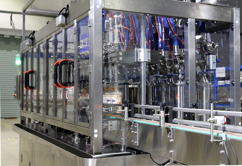 Antiseptic Hand Sanitizer Filling Capping Machine 12000B/h 4KW
