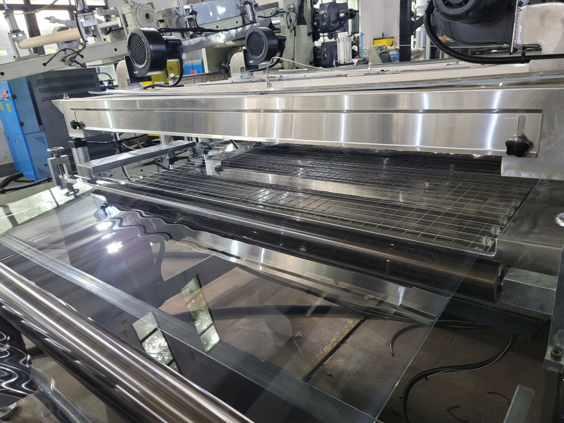Vacuum Forming PET Sheet Extrusion Machine For Producing Food Box
