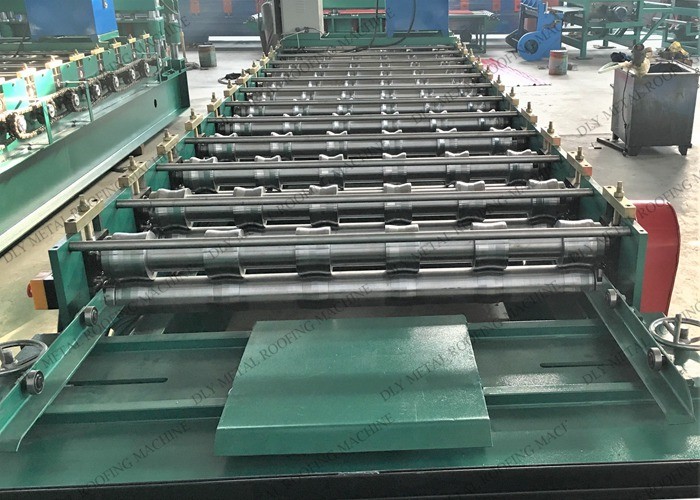 1250mm Roofing Forming Machine 480V Color Steel Roofing Sheet Making Machine