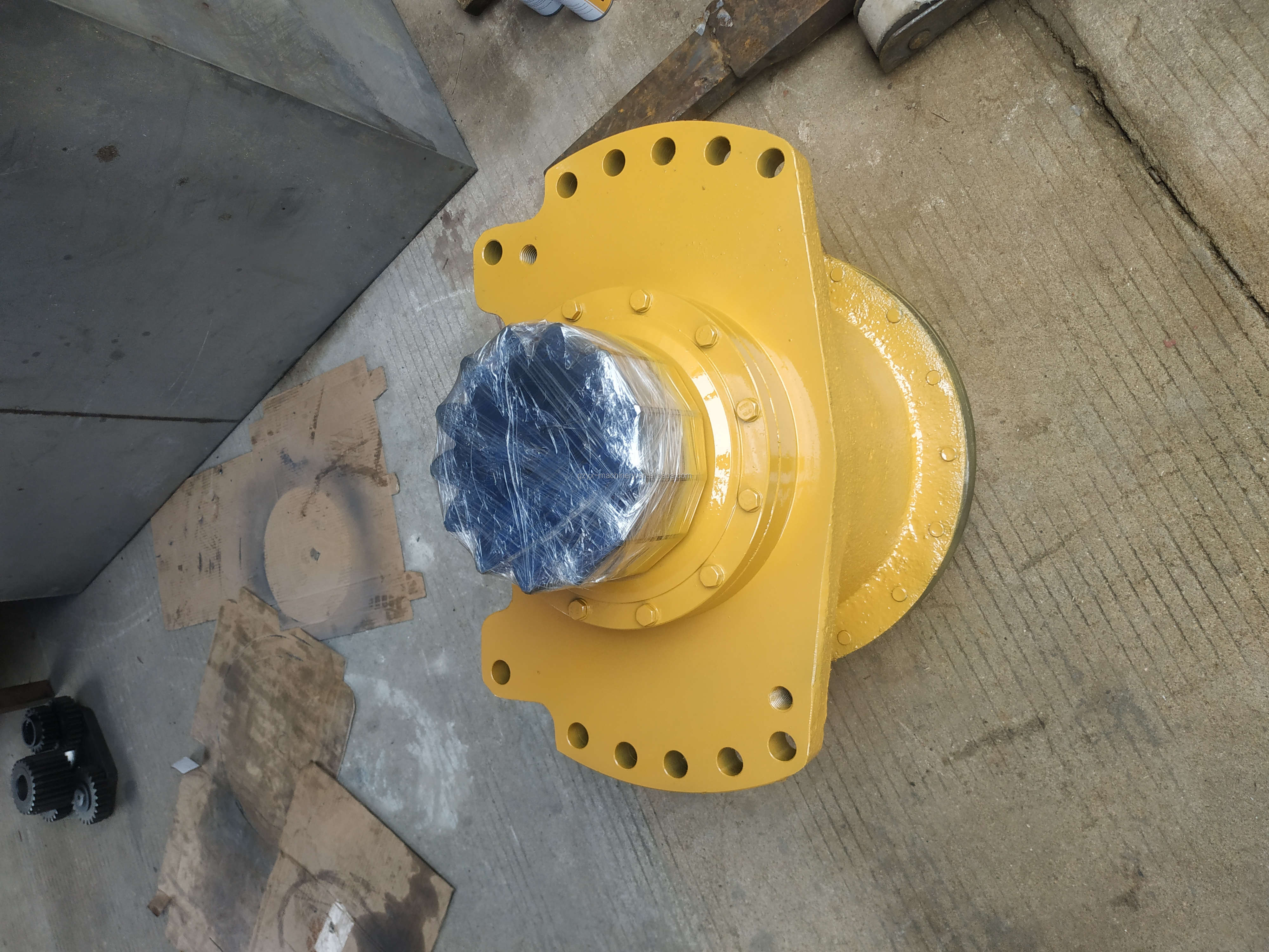 SK60-8 swing motor assy with gear box swing reducer final drive device