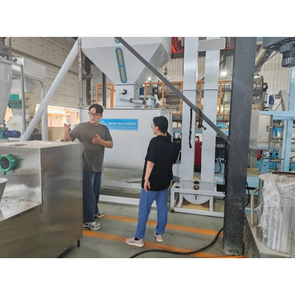 New Modle 50 100 450kg/h Poultry Dog Floating Catfish Food Feed Extruder Making Processing Machine Plant for Sale