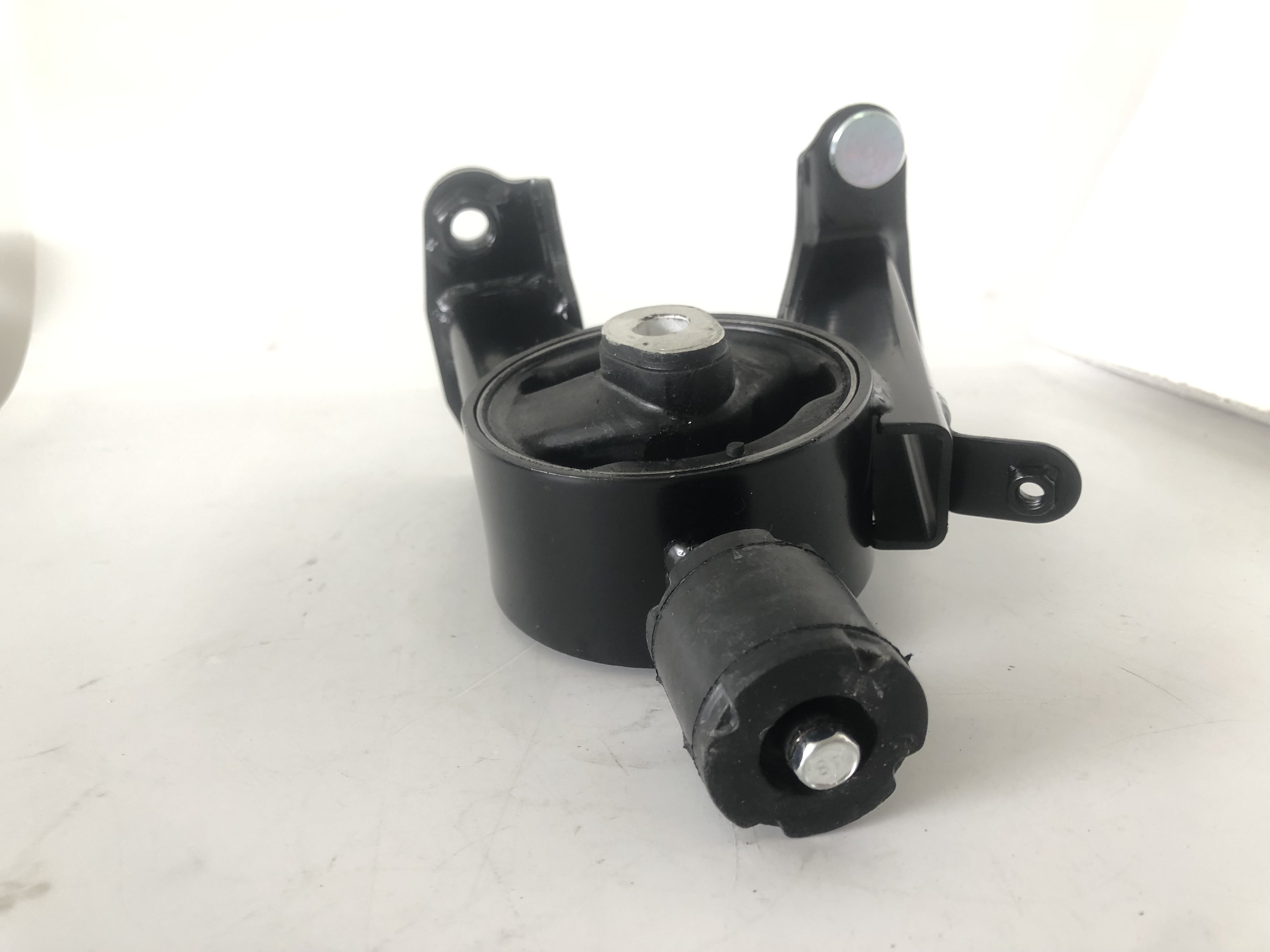 12371-0T020 Engine Torque Mount For Toyota Corolla ZRE152 1NR-FE