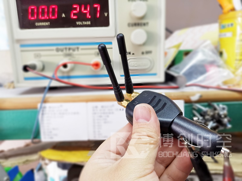 Vehicled GPS jammer + Beidou signal jammer Vehicled cigarette lighter 12V - 24V power supply to prevent positioning and 