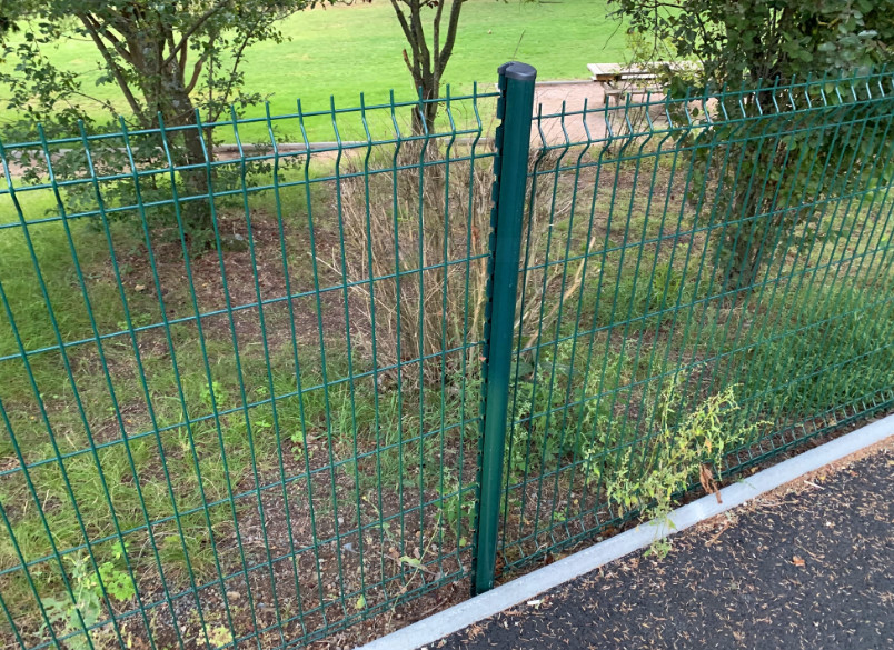 3.0mm Curved Wire Fence Galvanized Welded Steel Iron 3d
