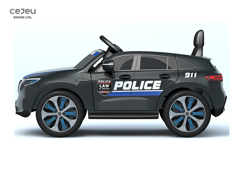 7.5KM/H Licensed Kids Car Mercedes Benz EQC 400 With Remote Control Music