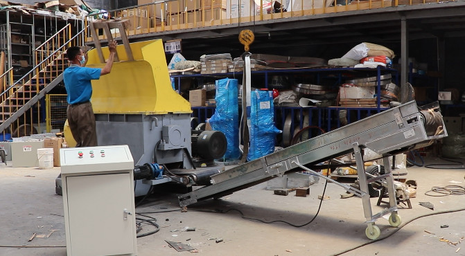 Electric Pallet Recycling Machine Diesel Pallet Dismantling Machine Pallet Dismantler