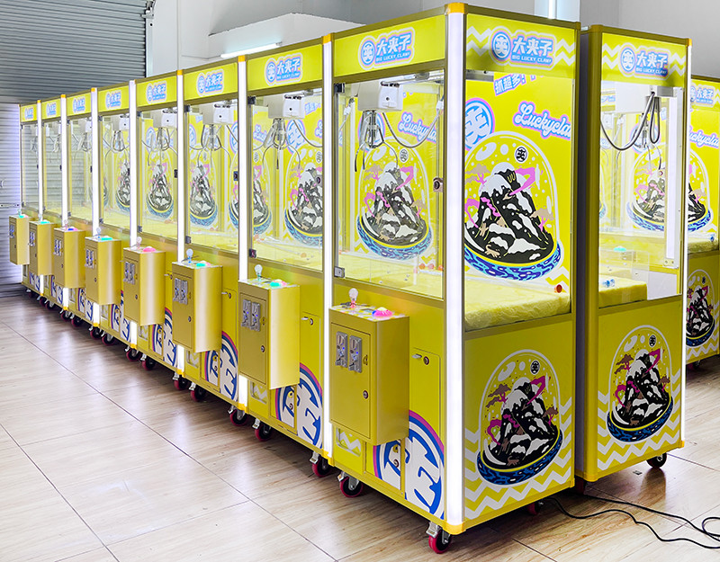 Arcade Game Coin Operated crane claw machine for sale plush toys for claw machine toy crane machine