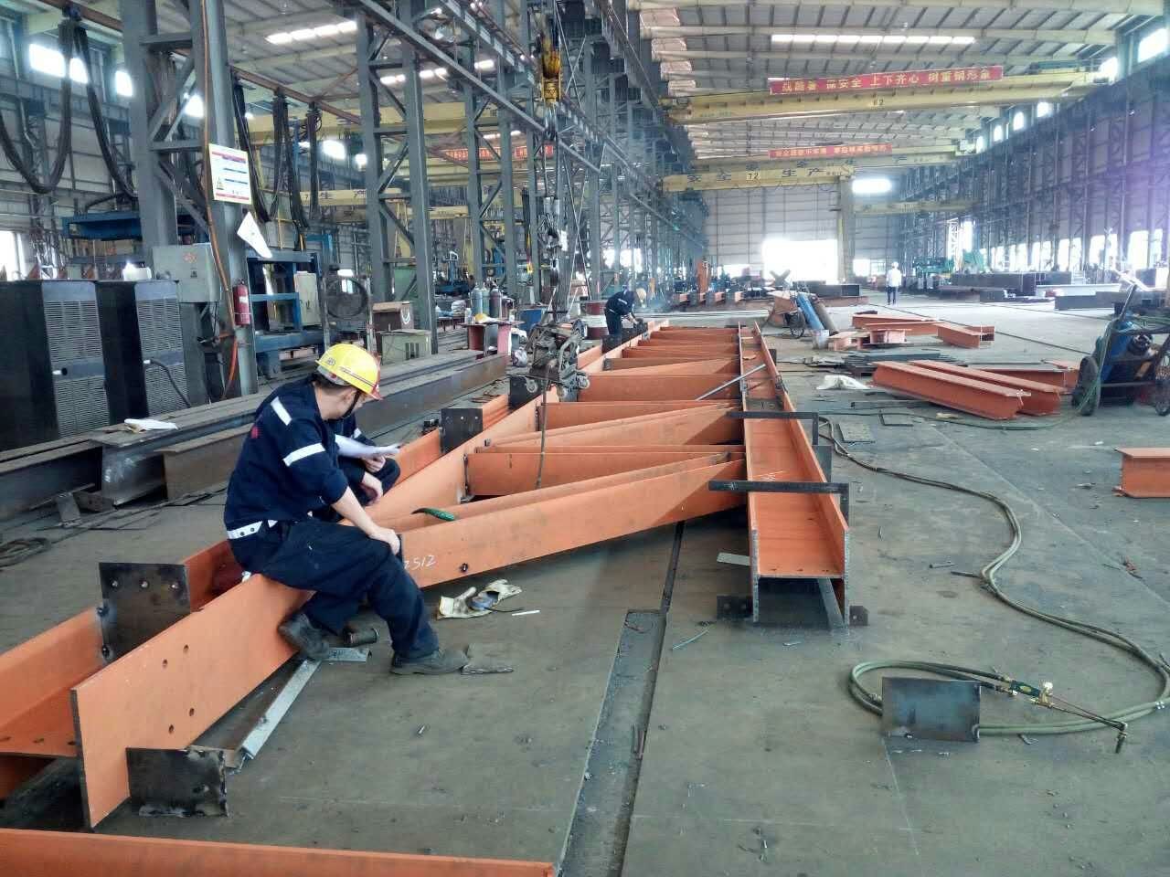 Red Construction Steel Structure ,High Rise Garage Frame for Industrial Building