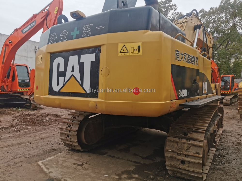 Used Second Hand CAT349D Excavator Strong Power and Soft Steel Design Original Paint