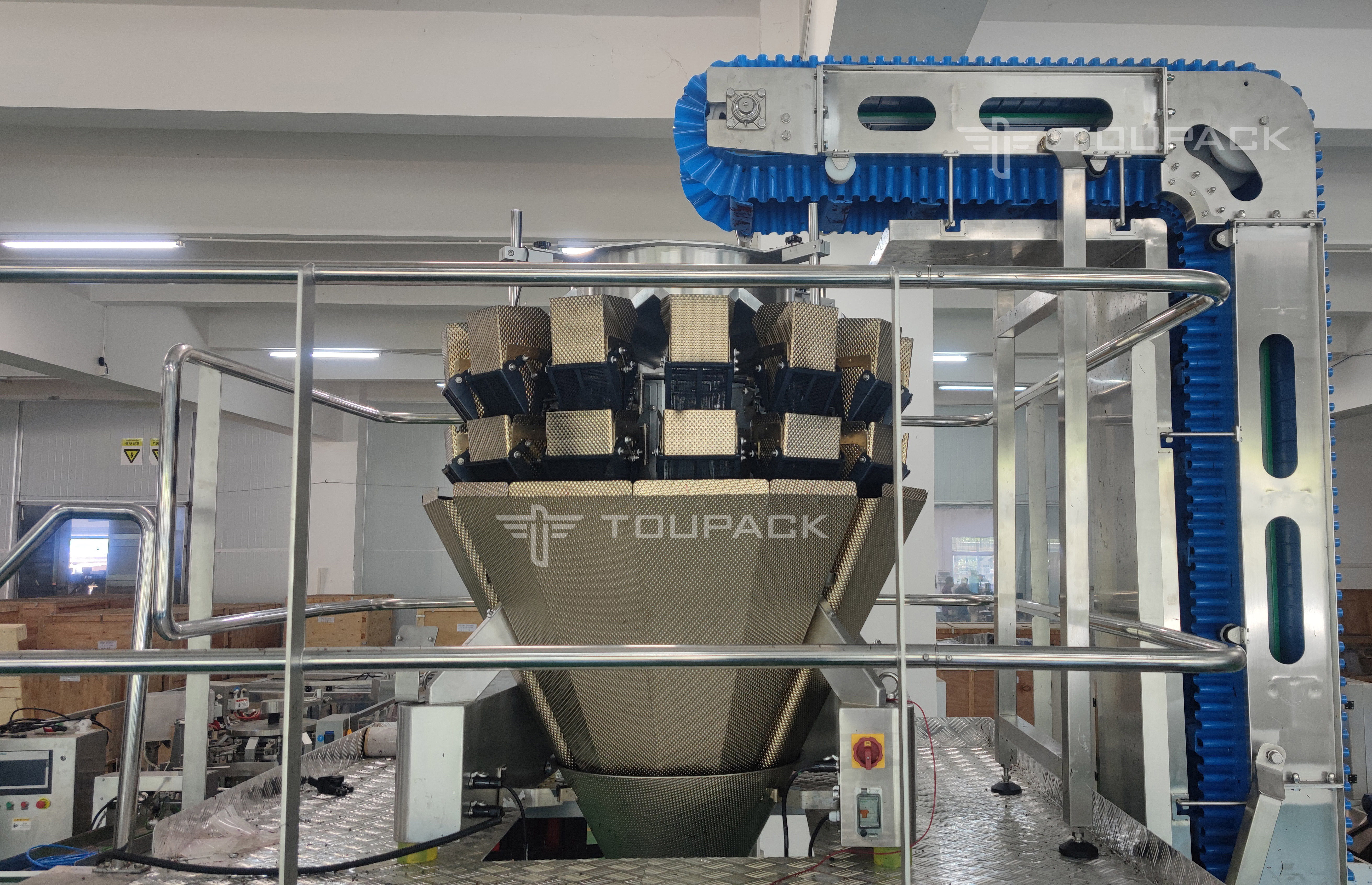 Automatic Screw Feeder Combination Weigher Filling Sticky Food Meat Dark Gold Multihead Weigher