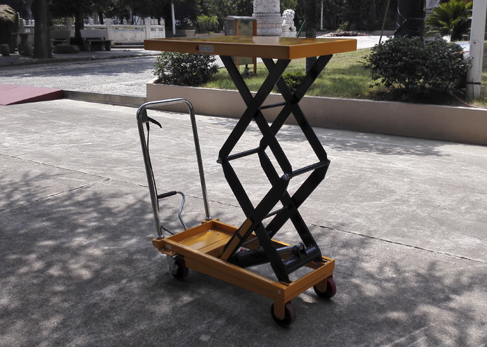 Double Manual Scissor Lift Table 1.3 Meter High Customized Color With Overload Protection