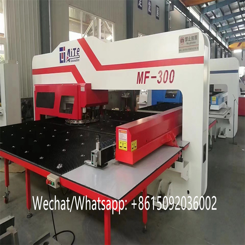 Sheet Metal CNC Turret Punching Machine 3000mm*1500mm Turret Punch Press Machine