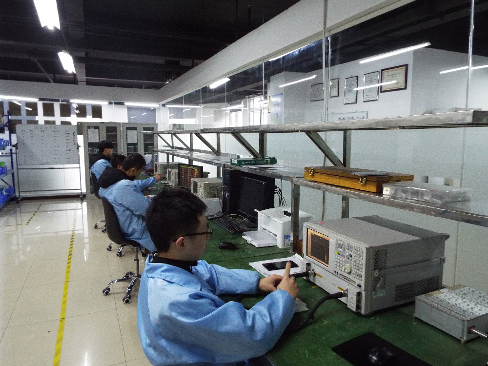 3.7 - 4.2 GHz C Band 5G RF Microwave Filters Rejects Terrestrial Interference